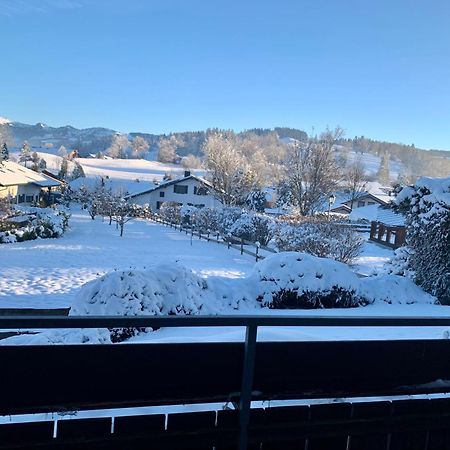 Lindners Hideaways - Bergnest Lodge - Bergblick Fewo 6 Pers Balkon Garten Hund Ski Unterkunft Luftkurort Oberreute Naehe Buchenegger Wasserfaelle Eistobel Bodensee Екстер'єр фото