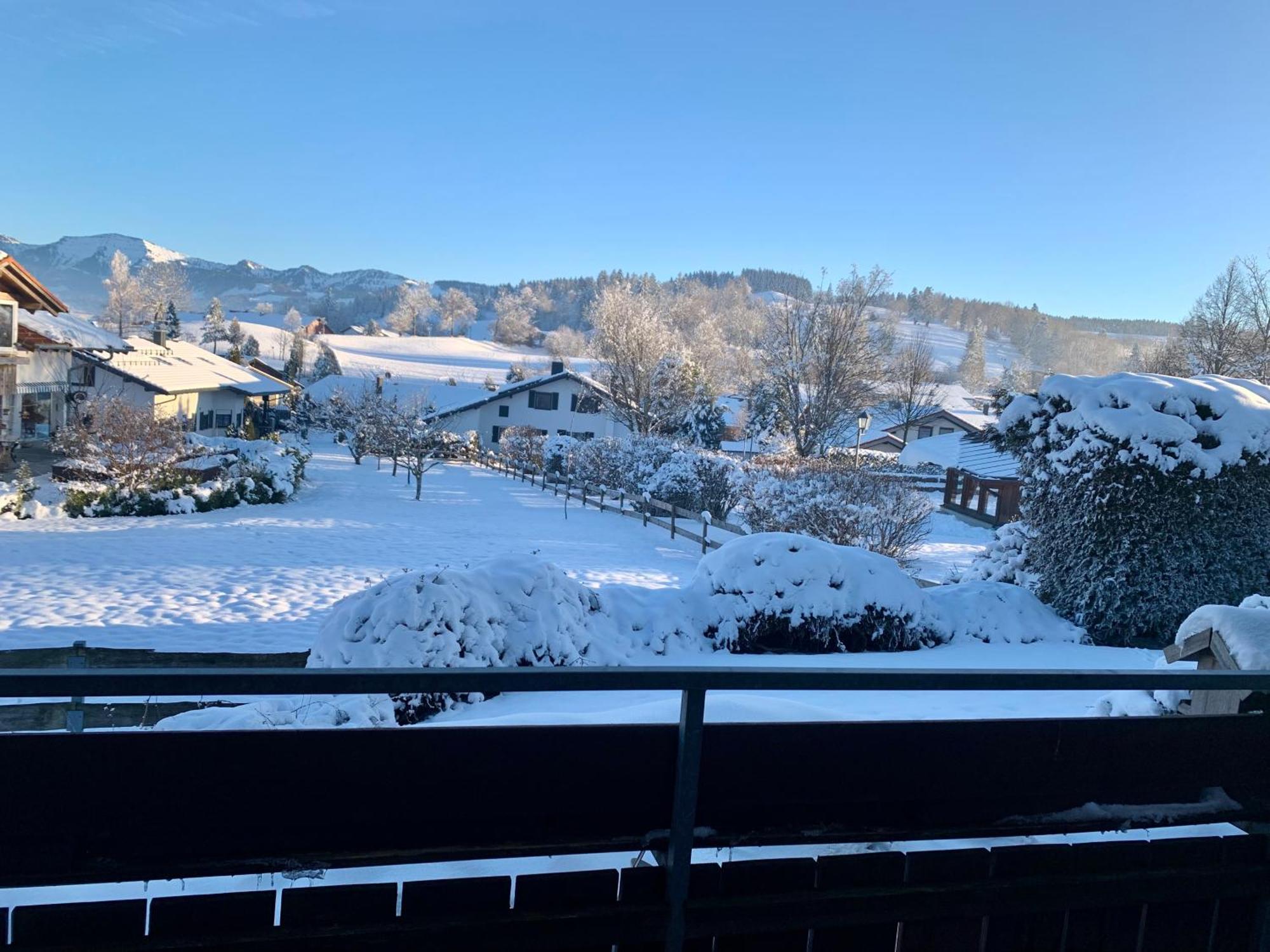 Lindners Hideaways - Bergnest Lodge - Bergblick Fewo 6 Pers Balkon Garten Hund Ski Unterkunft Luftkurort Oberreute Naehe Buchenegger Wasserfaelle Eistobel Bodensee Екстер'єр фото